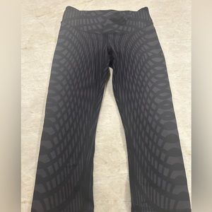 ALO LEGGINGS PERFECT CONDITION SIZE XS